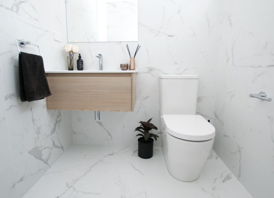 How do you remodel an old bathroom?